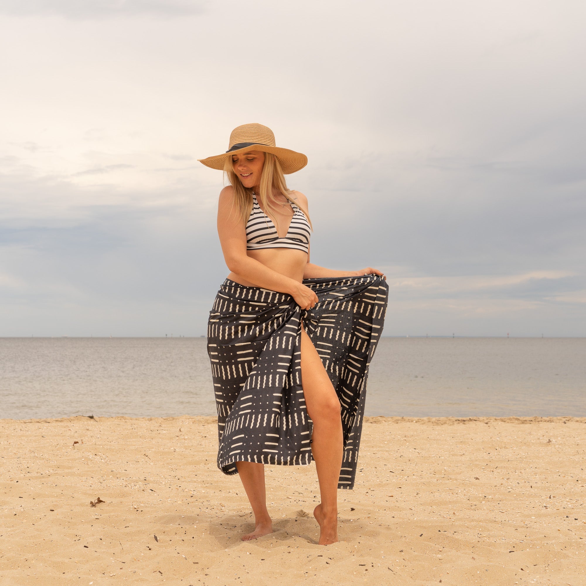 Geometric Black - 100% Cotton Sarong