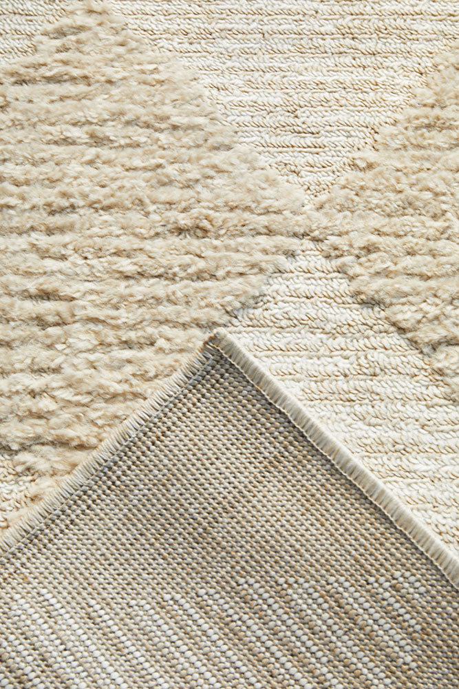 Marigold Aylin Diamond Beige Rug - Luxe & Elegant