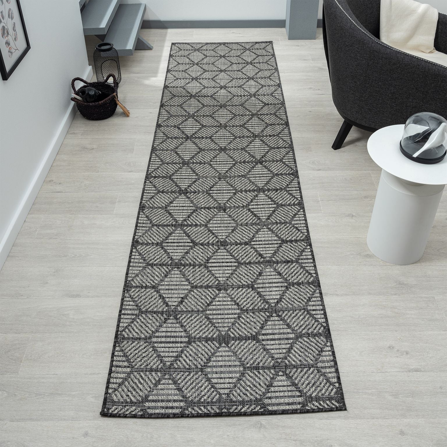 Alfresco 420 Grey Runner Rug - Stylish Outdoor Runner