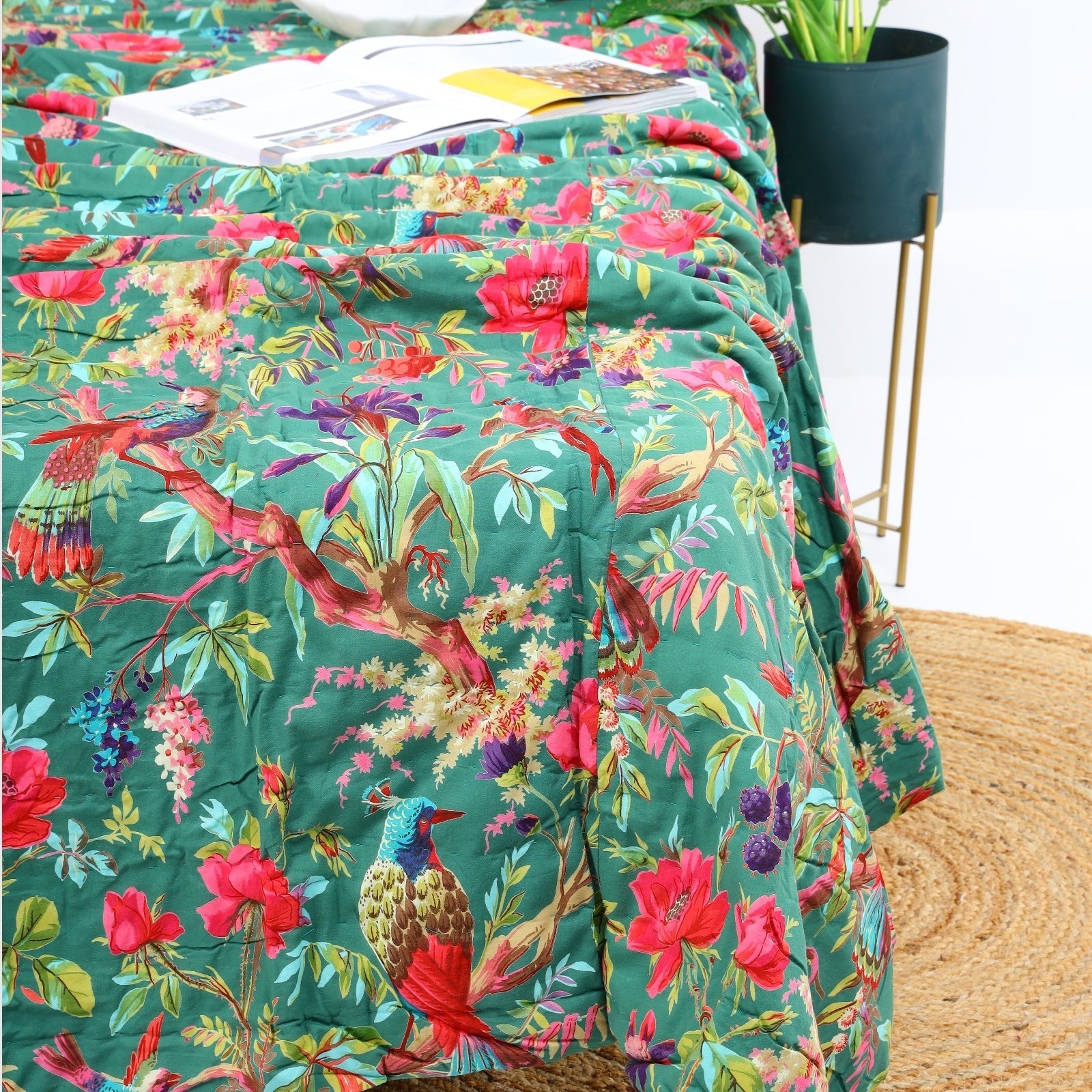 Emerald Green Velvet Kantha Quilt – Luxe Throw