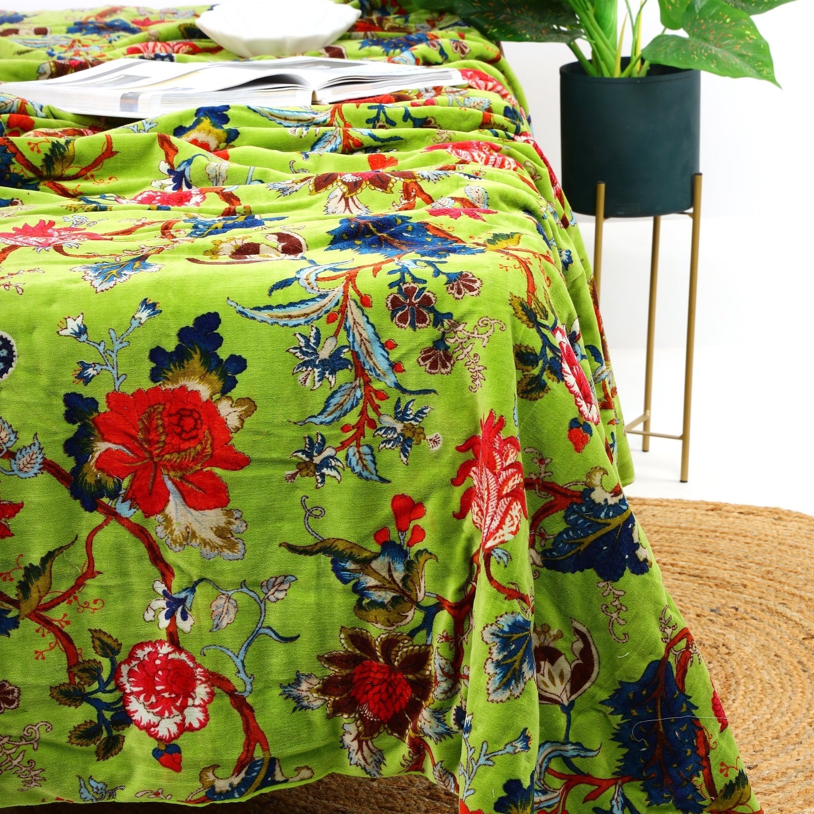 Spring Green Velvet Kantha Quilt – Cosy Style