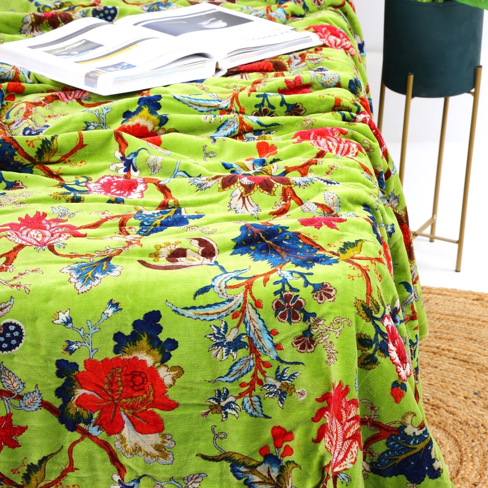 Spring Green Velvet Kantha Quilt – Cosy Style