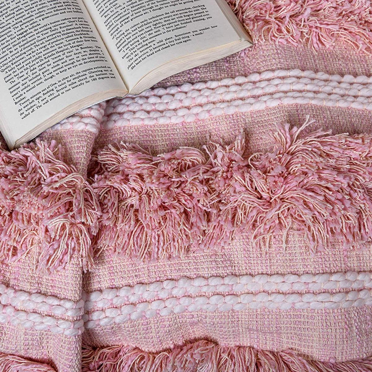 Hand Tufted Cotton Throw Blanket - Baby Pink