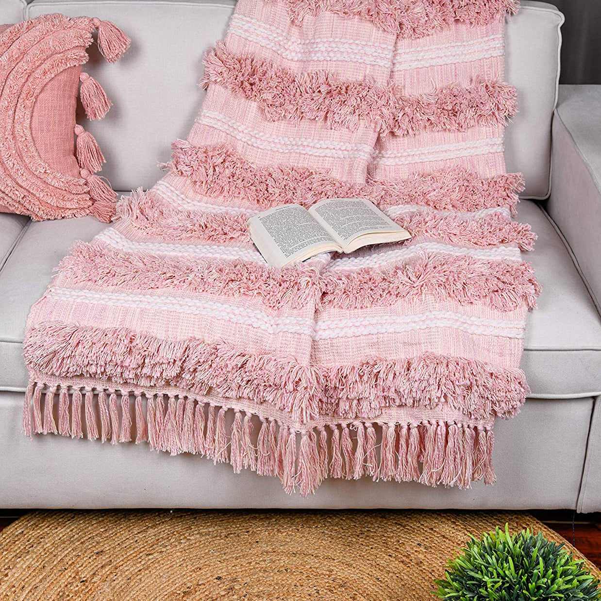 Hand Tufted Cotton Throw Blanket - Baby Pink