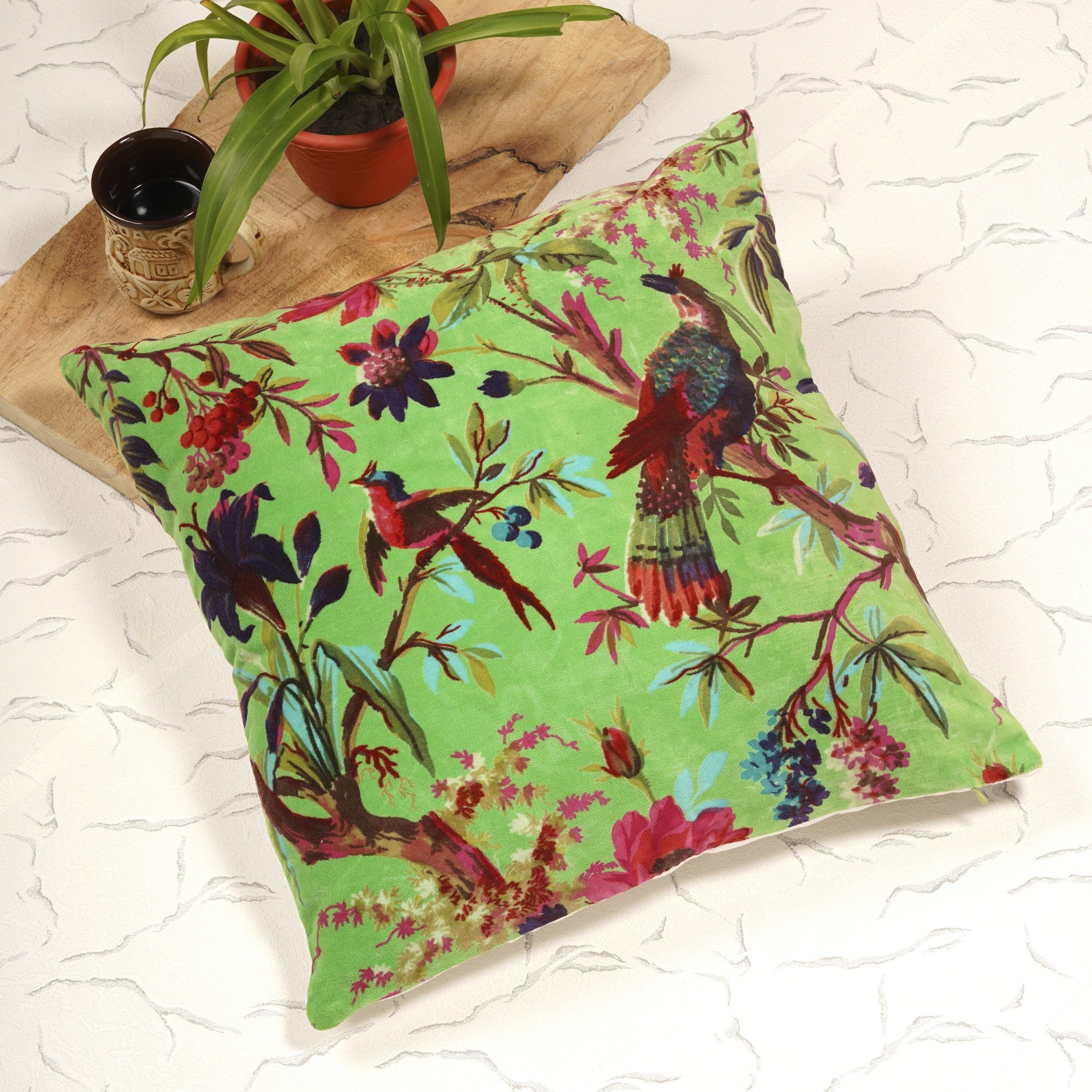 'Feathered Foliage' Velvet Cushion Cover - Chic Look