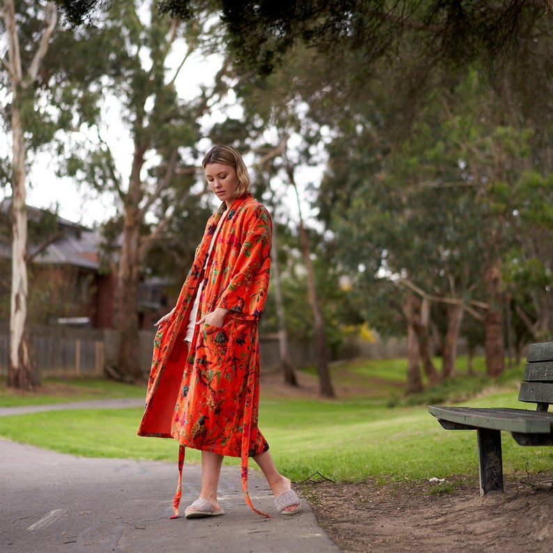 Timeless Elegance - Velvet Kimono Robe