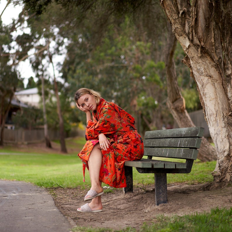 Timeless Elegance - Velvet Kimono Robe