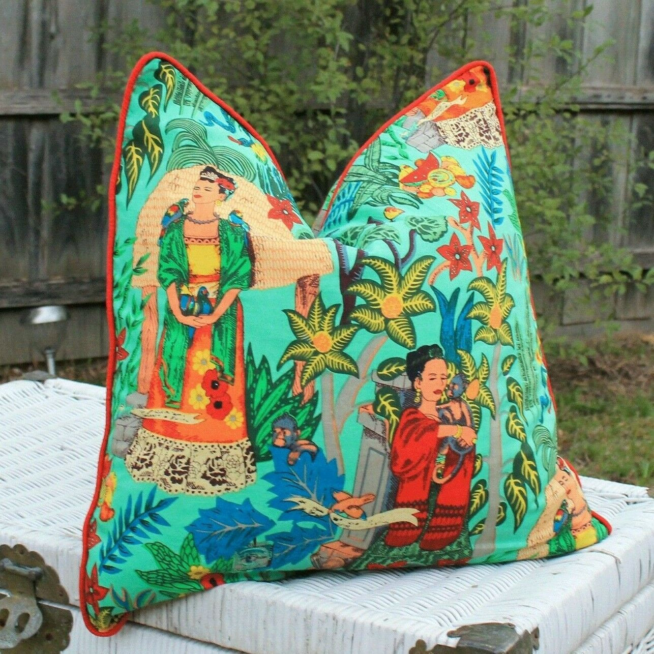 Frida's Jungle Oasis Cotton Cushion