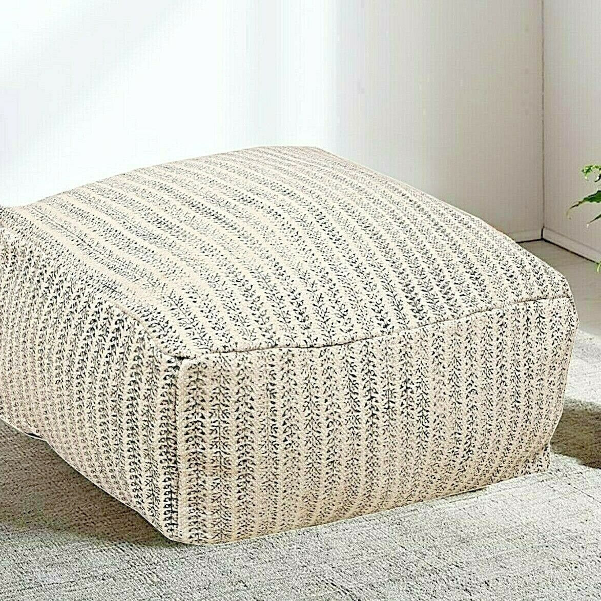 Moroccan Pouf - Vertical Sprint