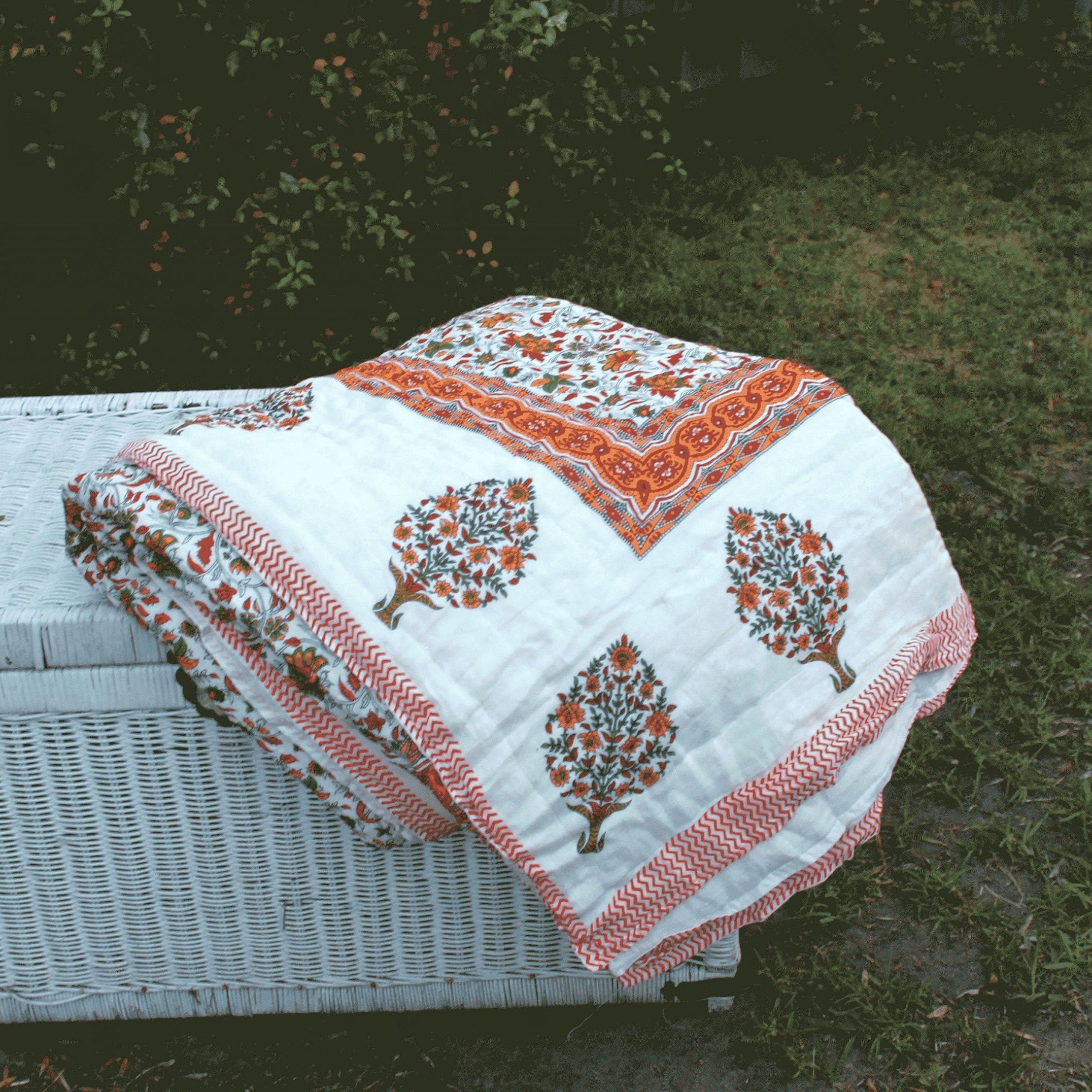 Floral Quilt - Vintage Style