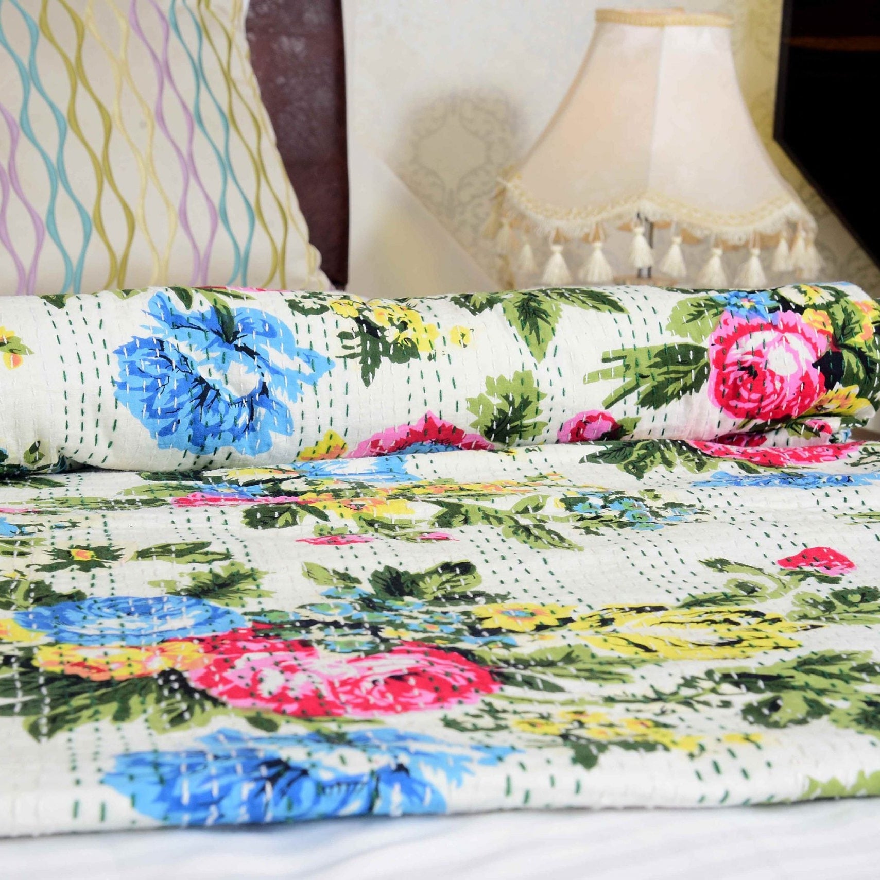 Kantha Quilt - Floral Pattern