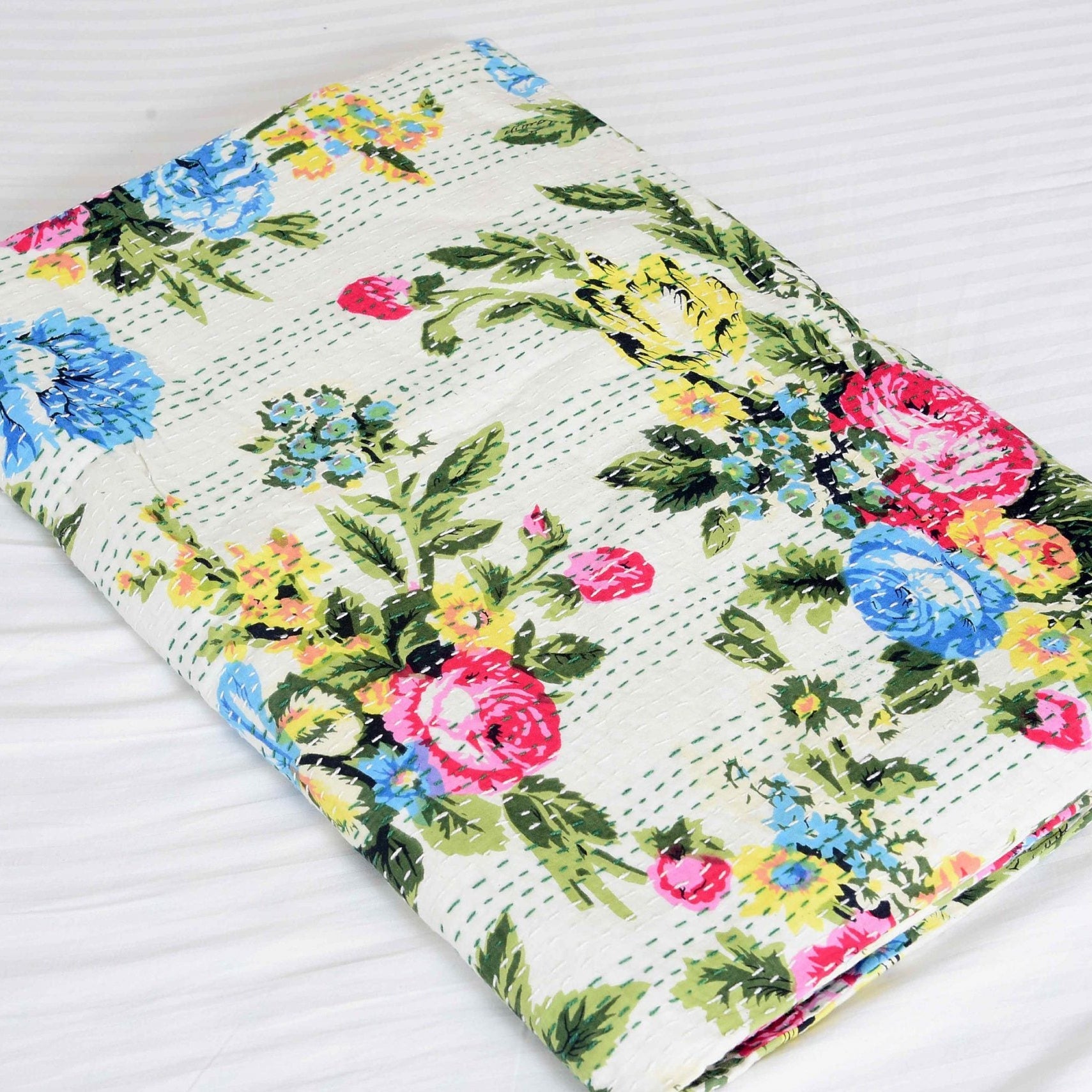 Kantha Quilt - Floral Pattern