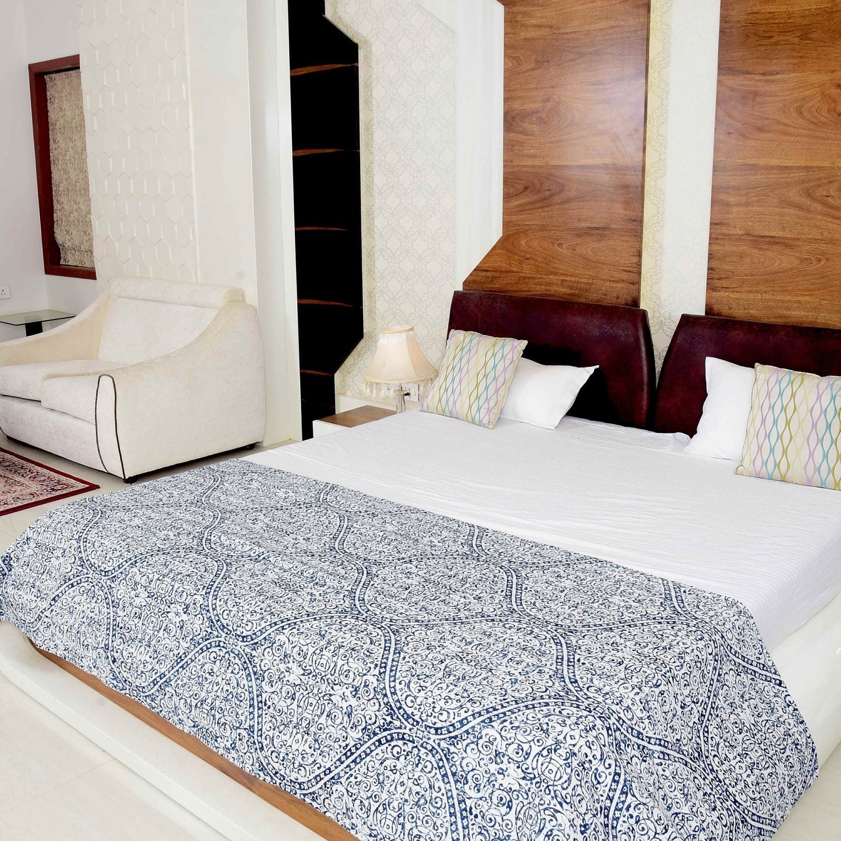 Indian Kantha Quilt - Frosty White