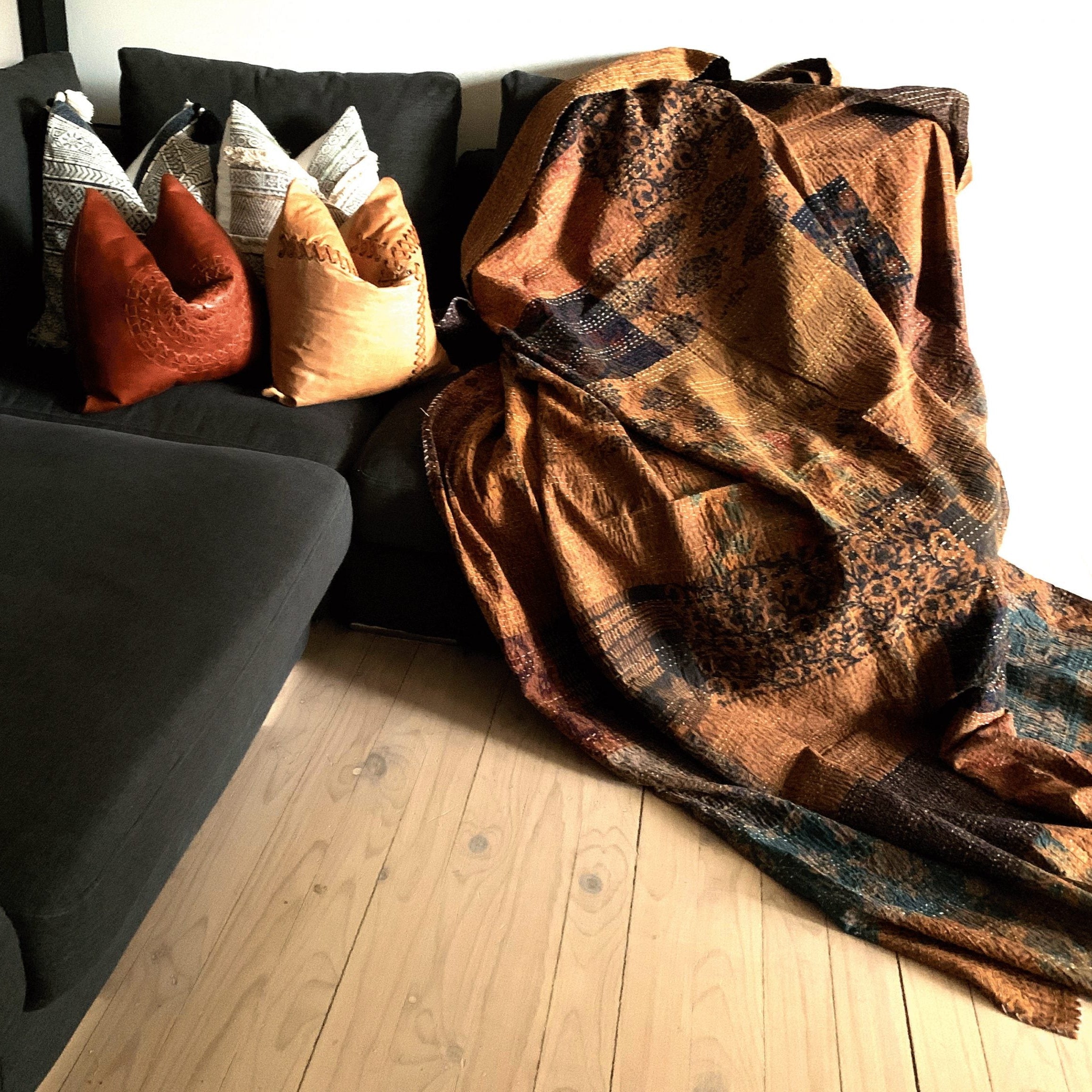 Indian Kantha Quilt - Black Mush