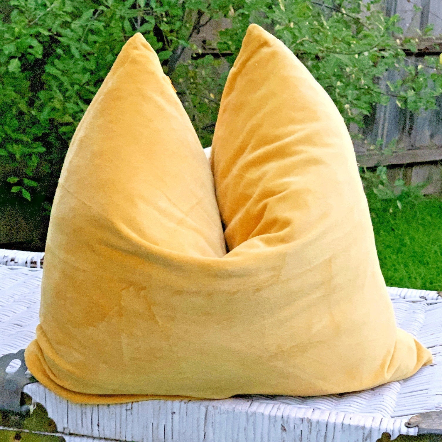 Luxury Velvet Cushion Cover - Lemon