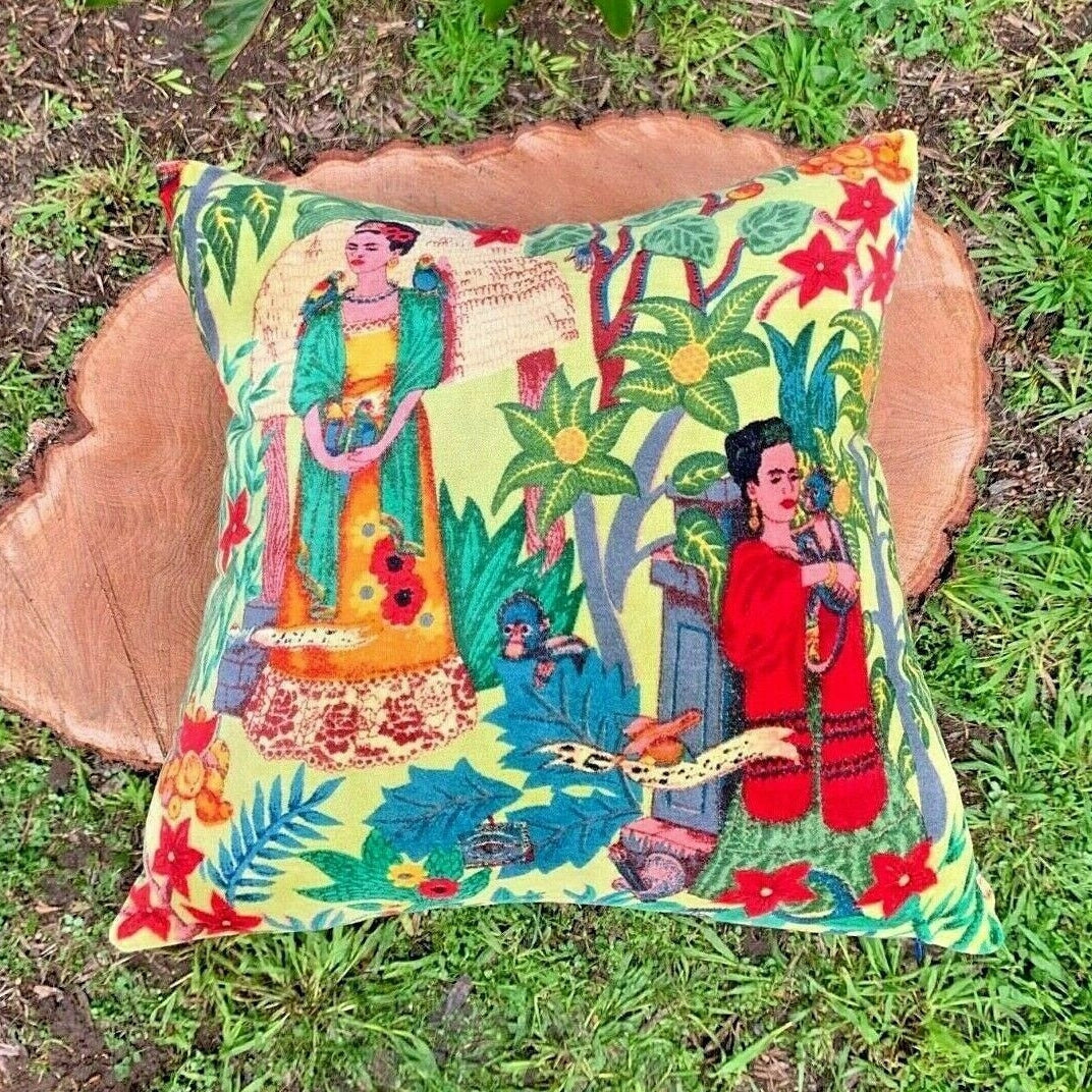 Viva Frida! Velvet Cushion Cover