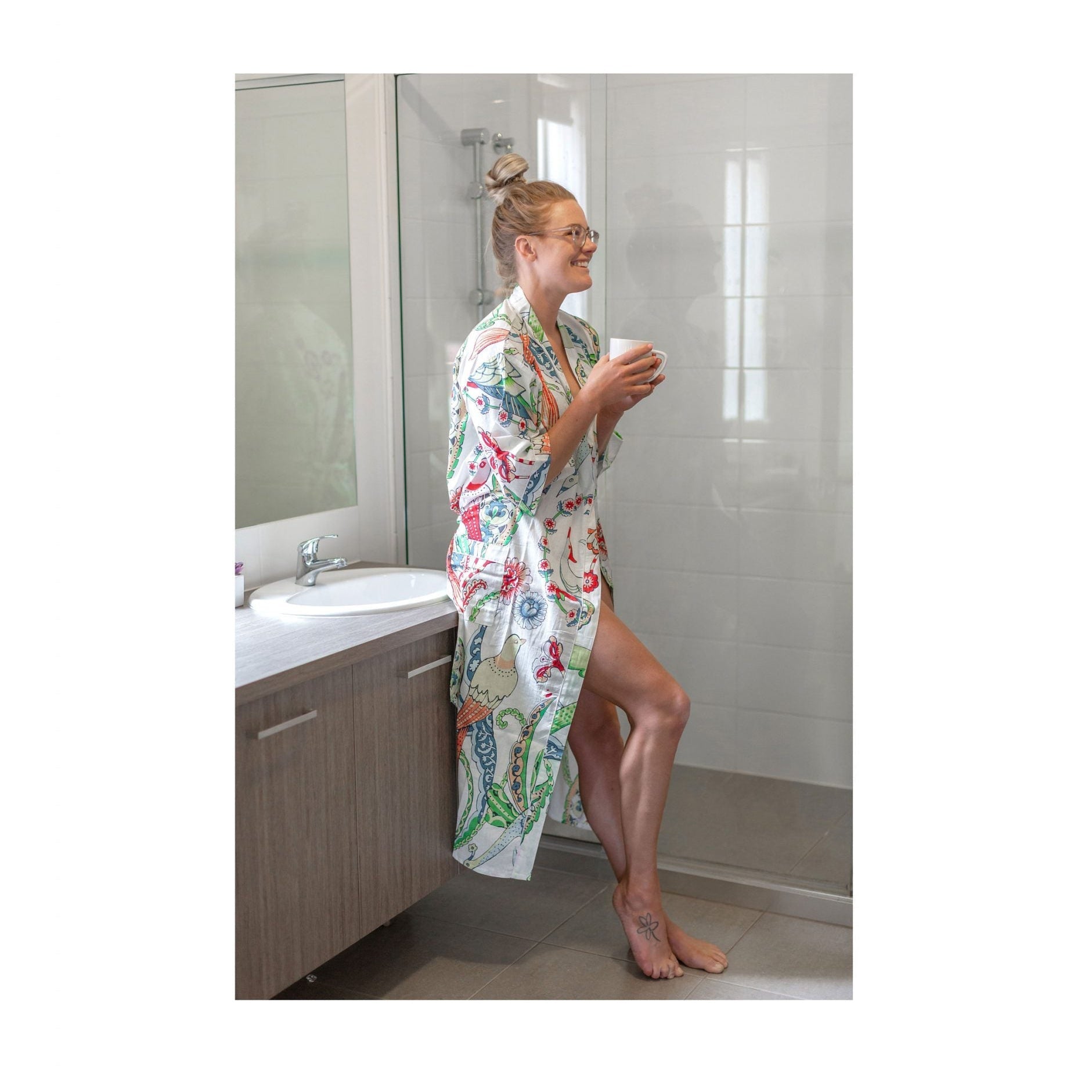 'Blossoming Peacock' Women’s Cotton Kimono Robe